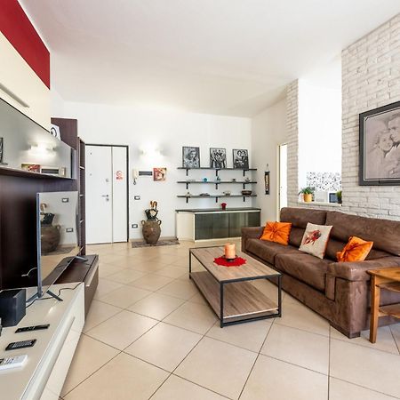 New Luxury 2Bdr Terrace, Views, Ac Apartment Marina Di Carrara Exterior photo